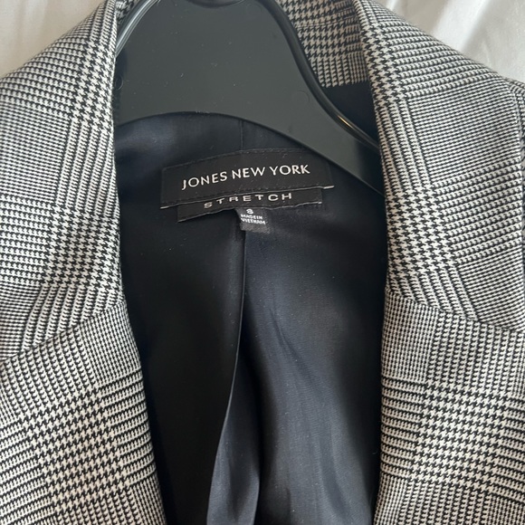 Dressy jacket excellent condition - Picture 2 of 5